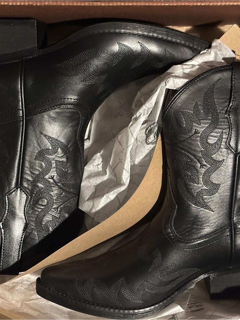 Women's Black Western-Inspired Ankle Booties - Sleek Cowboy Design